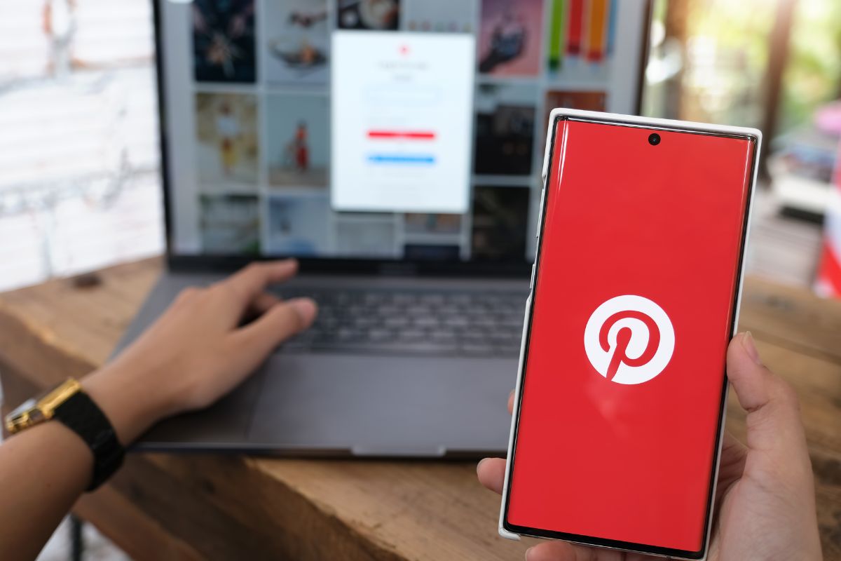 A person is searching for how to claim website on pinterest.