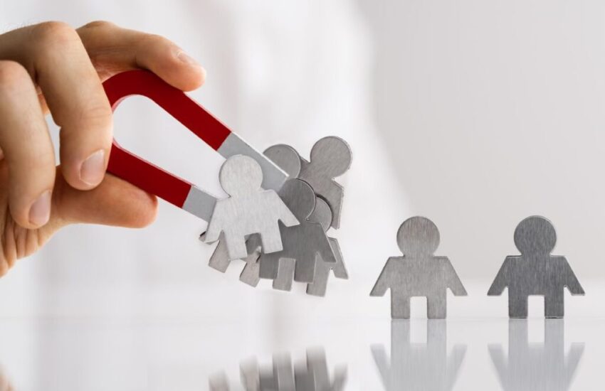 The woman created a demo on how to convert raw leads into potential customers.