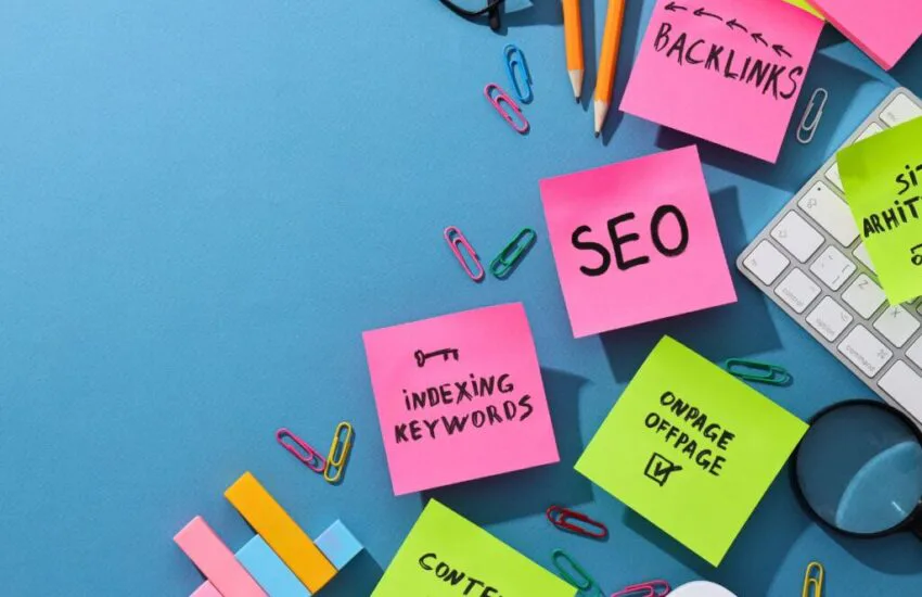 seo tracking (1) Sticky notes show SEO metrics you should track to stay ahead of algorithm changes.